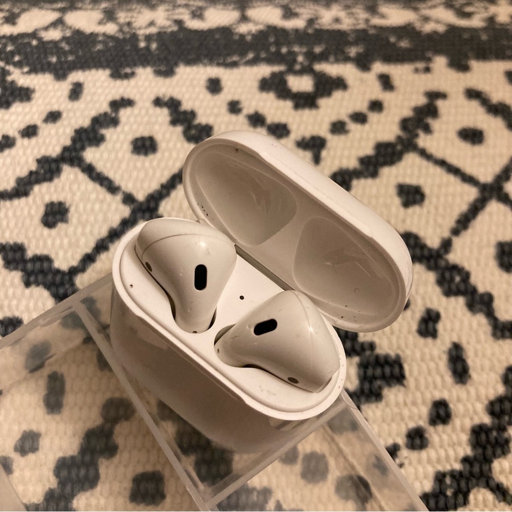 Airpods 2nd Gen